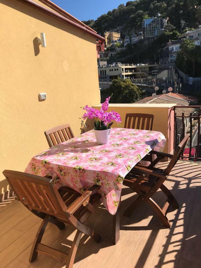 陶尔米纳Iriss住宿加早餐旅馆 外观 照片